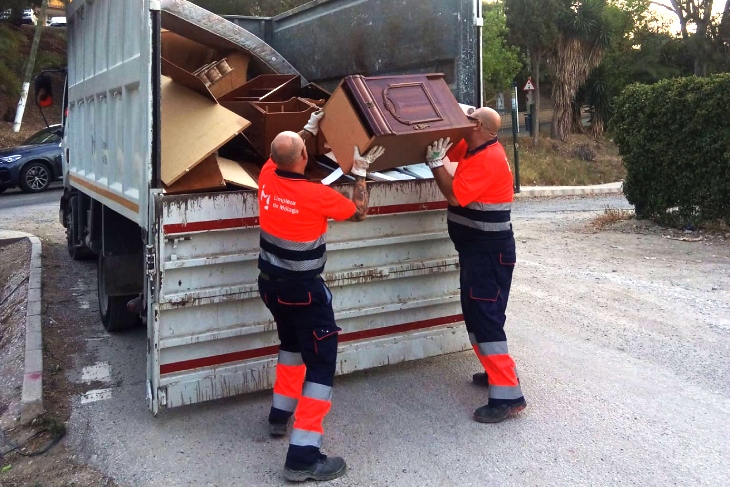 Saca los muebles el día de recogida de tu calle